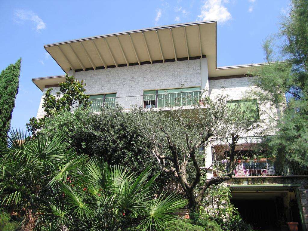 Villa Tra' Monti บัสซาโน เดล กรัปปา ภายนอก รูปภาพ